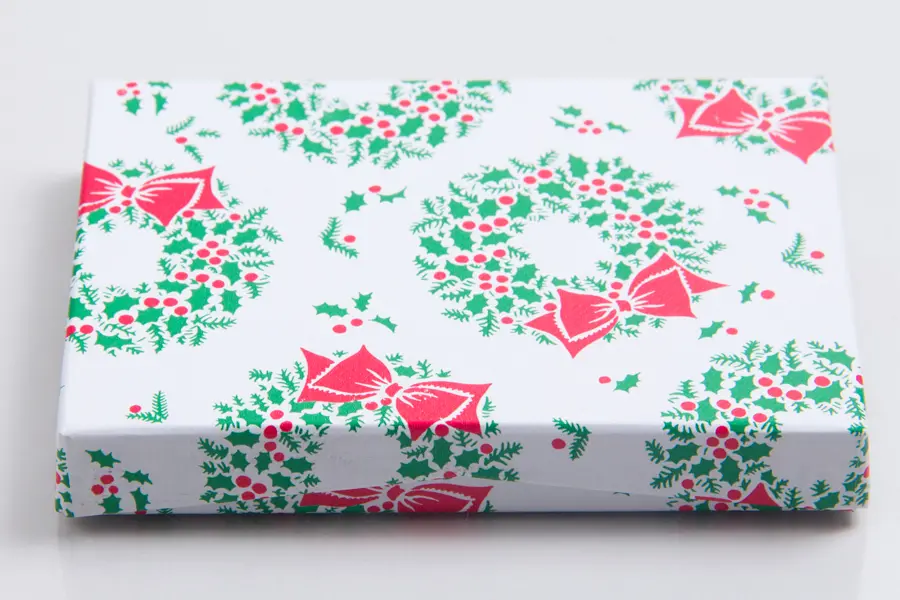 4-5/8L x 3-3/8W x 5/8H, Pop-Up Gift Card Boxes, Red & Green Wreath