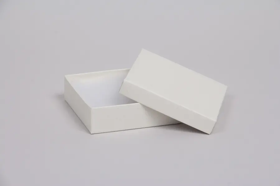 3-1/2L x 3-1/2W x 1H, 2-Piece Set-Up Jewelry Boxes w/Fiber Insert, White Sand
