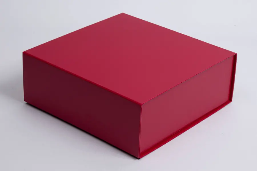 6L x 6W x 2-3/4H, Leatherette Magnetic Lid Gift Boxes, Red Leatherette