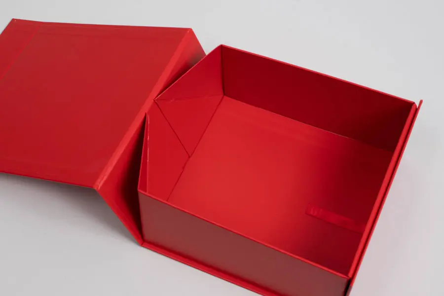 8L x 8W x 3H, Leatherette Magnetic Lid Gift Boxes, Red Leatherette