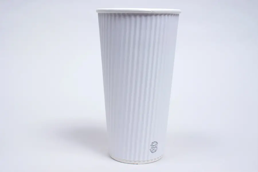 20 Ounce, White Insulated Ripple Paper Cups
