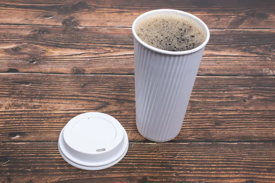 20 Ounce, White Insulated Ripple Paper Cups