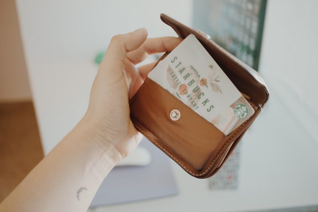 6 Ways to Improve Customer Loyalty
