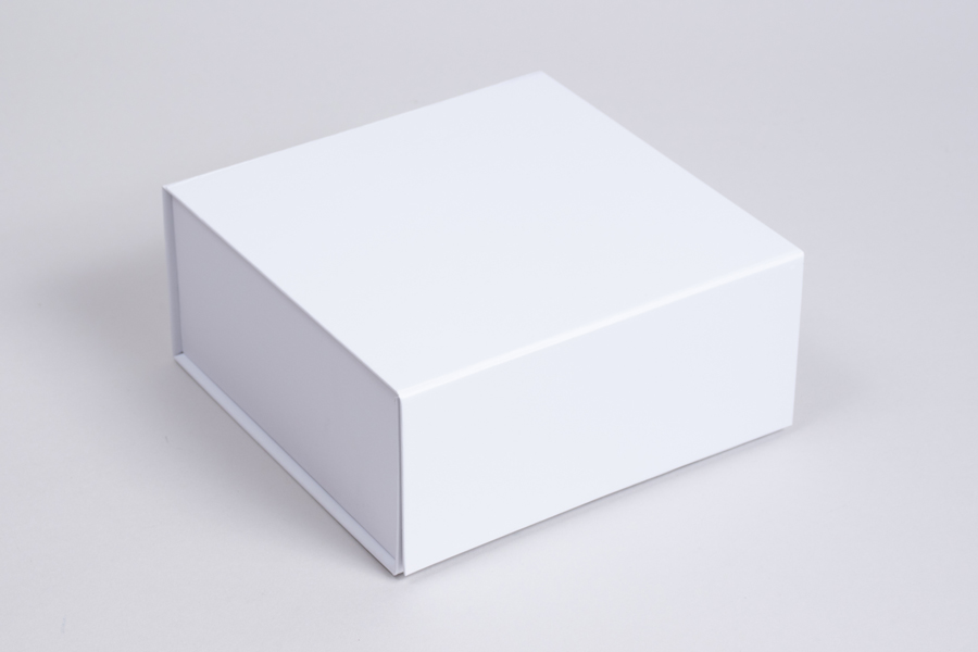 6L x 6W x 2-3/4H, Scratch Resistant Matte Finish Magnetic Boxes