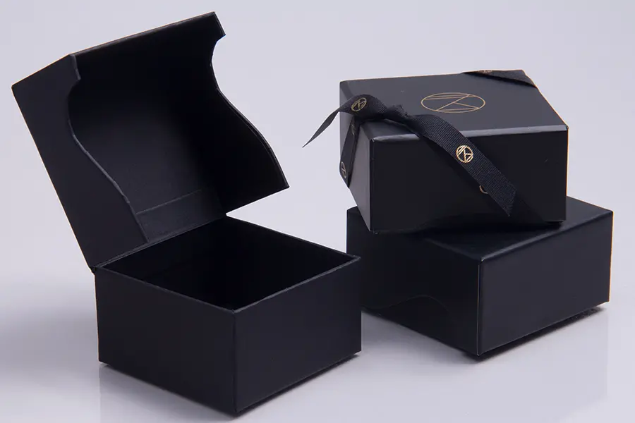Custom Printed Giftware Boxes with Hot Stamp and Ink  Printing - Nomad Hotel