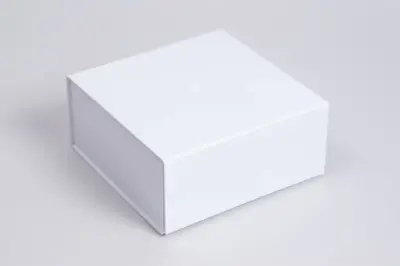6L x 6W x 2-3/4H, Scratch Resistant Matte Finish Magnetic Boxes