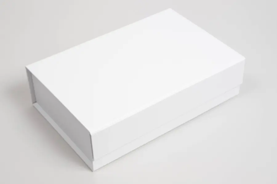 10L x 6-3/4W x 2-7/8H, Vogue Series 7 Panel Matte Magnetic Boxes, Matte White