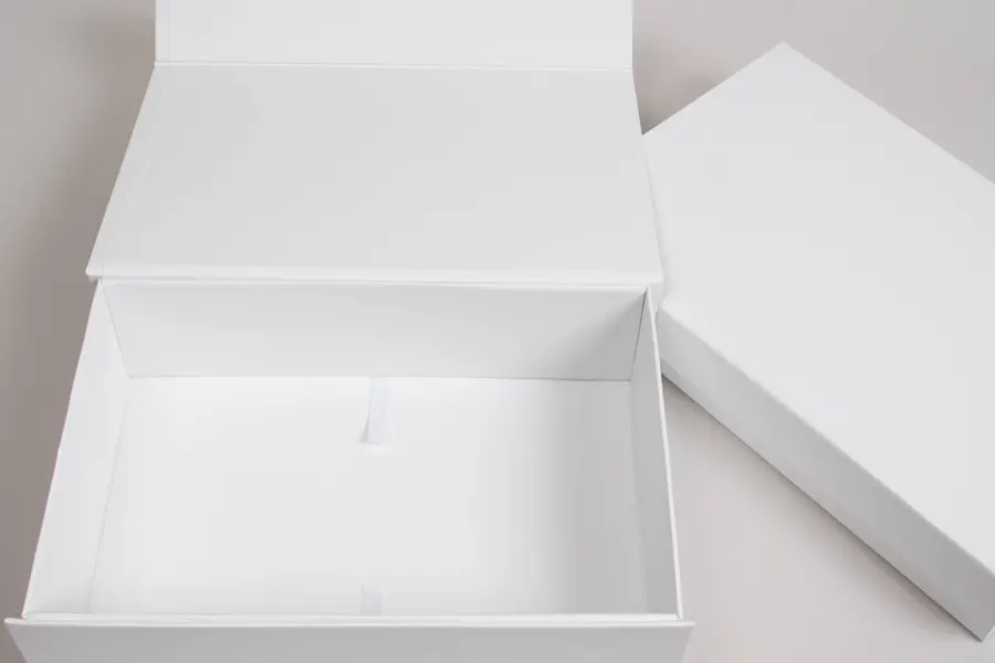 Vogue Series 7 Panel Matte Magnetic Boxes