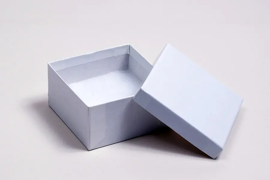 3-1/2L x 3-1/2W x 2H, 2-Piece Set-Up Jewelry Boxes w/Fiber Insert, Gloss White