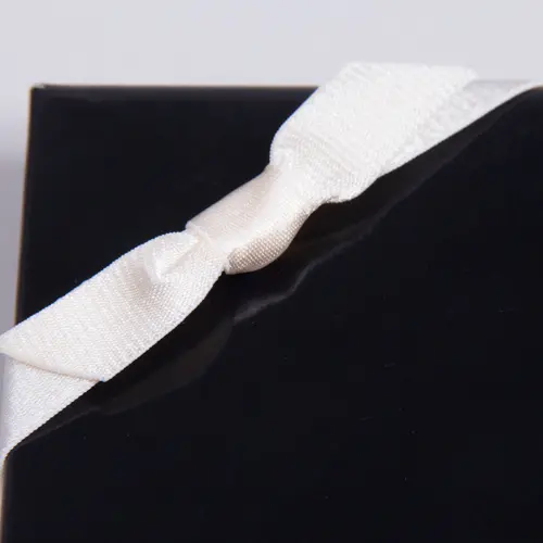 10L, Stretch Loop Bows, Ivory