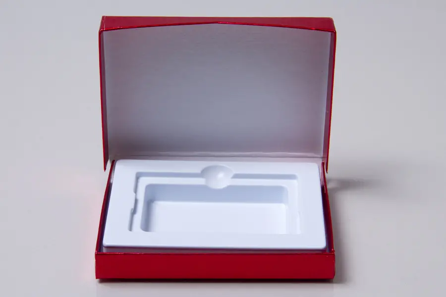 4-5/8L x 3-3/8W x 5/8H, Flip-Boxes Gift Card Boxes - Plastic Insert, Red Metallic Embossed