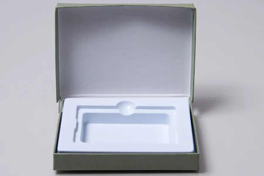 4-5/8L x 3-3/8W x 5/8H, Flip-Boxes Gift Card Boxes - Plastic Insert, Sage Green
