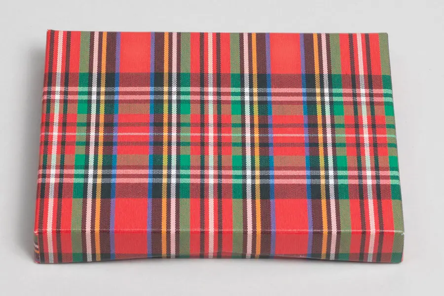 4-5/8L x 3-3/8W x 5/8H, Flip-Boxes Gift Card Boxes - Plastic Insert, Tartan Plaid
