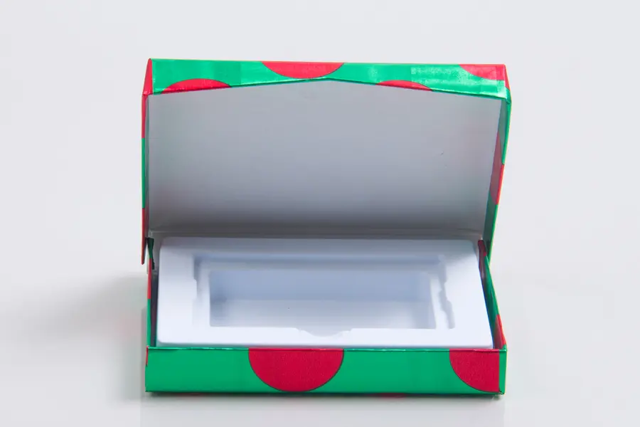 4-5/8L x 3-3/8W x 5/8H, Flip-Boxes Gift Card Boxes - Plastic Insert, Green With Red Dots