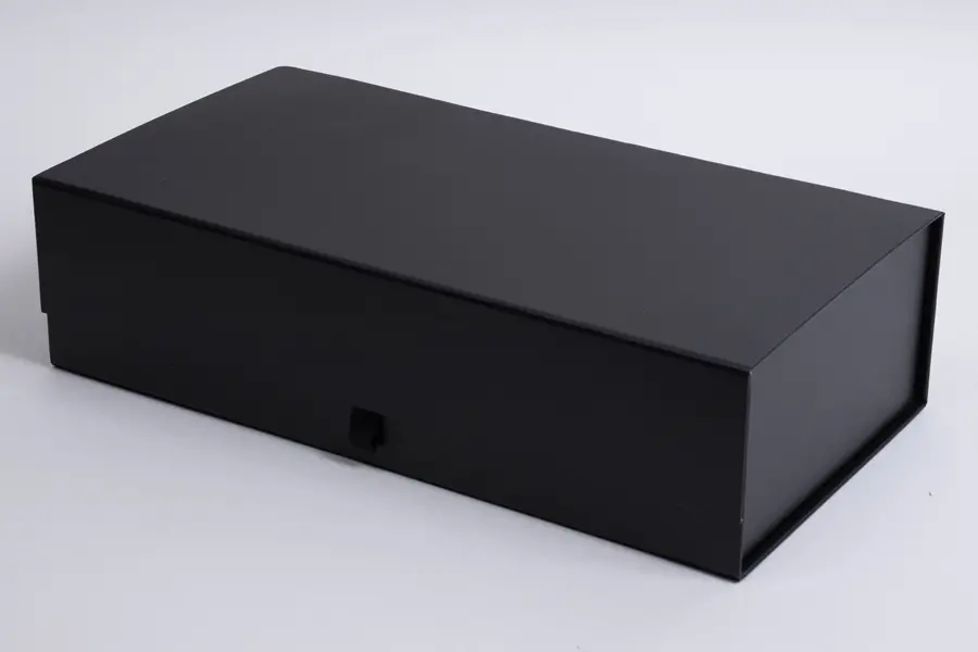 13-1/2L x 7W x 3-1/2H, Scratch Resistant Matte Finish Magnetic Boxes, Black Matte