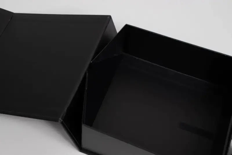 13-1/2L x 7W x 3-1/2H, Scratch Resistant Matte Finish Magnetic