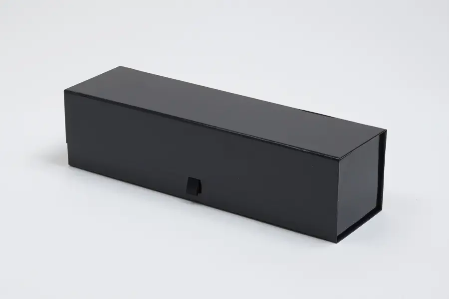 13-1/2L x 3-1/2W x 3-1/2H, Rigid Magnetic Wine Boxes, Black Gloss, Single
