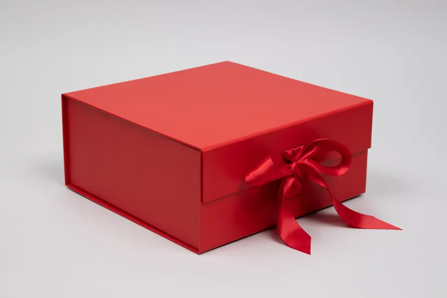10L x 10W x 4H, Scratch Resistant Matte Finish Ribbon Magnetic Boxes, Matte Red