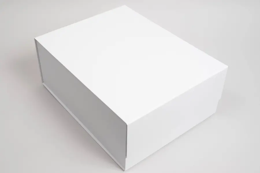 10-5/8L x 14W x 5-1/2H, Vogue Series 7 Panel Matte Magnetic Boxes, Matte White