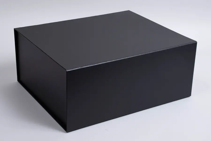 13L x 10-3/4W x 5-1/2H, Scratch Resistant Matte Finish Magnetic Boxes, Black Matte