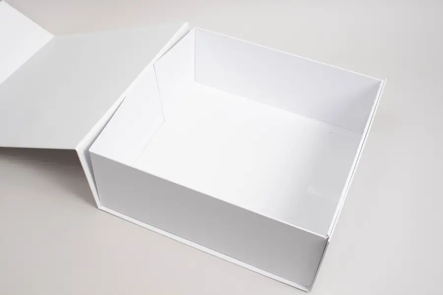 12L x 12W x 4-1/2H, Scratch Resistant Matte Finish Magnetic Boxes, Matte White