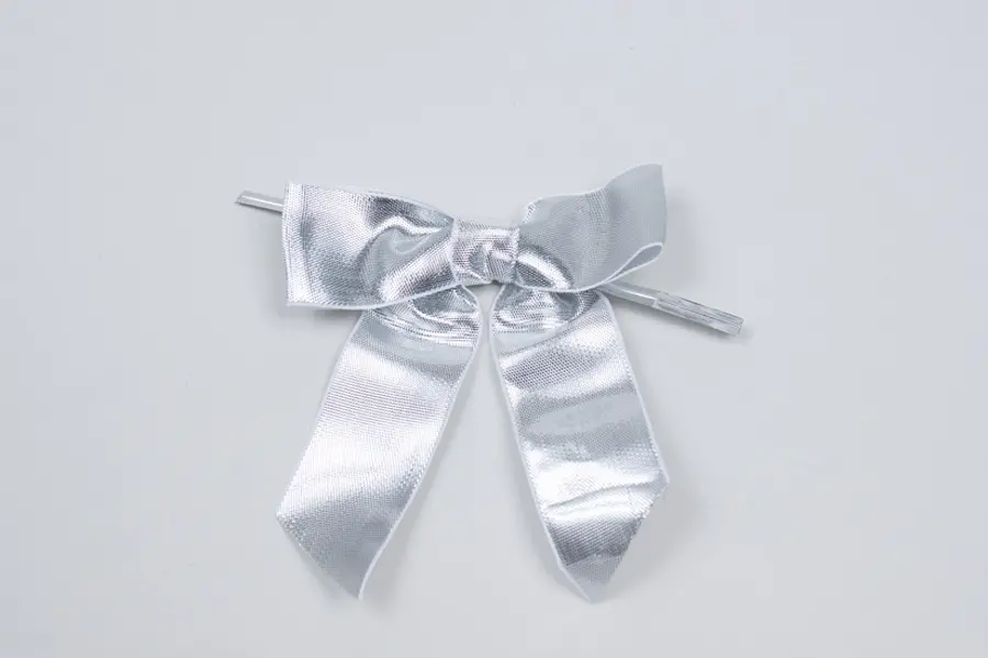 3W x 2-3/4 Bow, Pre-Tied Metallic Bows With Wire Twist, Metallic Silver