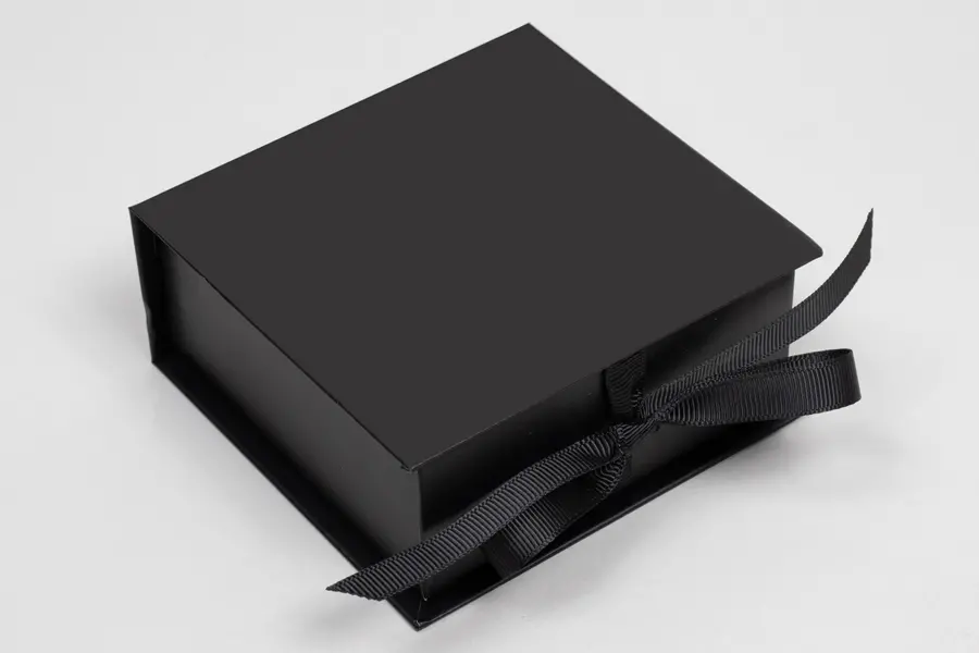 3-1/2L x 3-1/2W x 1-1/2H, Deluxe Ribbon Jewelry Boxes, Matte Black