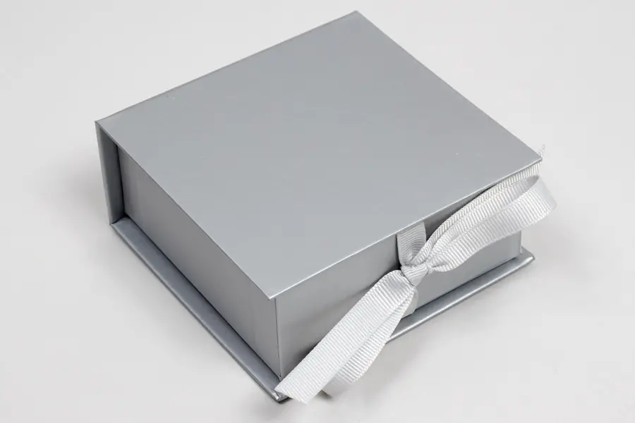 3-1/2L x 3-1/2W x 1-1/2H, Deluxe Ribbon Jewelry Boxes, Matte Silver
