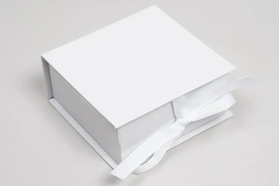 3-1/2L x 3-1/2W x 1-1/2H, Deluxe Ribbon Jewelry Boxes, Matte White