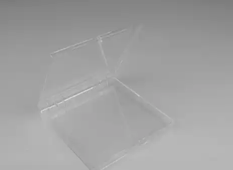 4-1/16W x 4-1/16L x 1/2H, Rigid Hinged Plastic Boxes, Clear