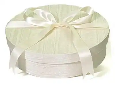 13-1/2W x 11-1/2L x 3-7/8H (Oval), Fabric Covered Wine Bottle and Glass Gift Boxes, Ivory Moire