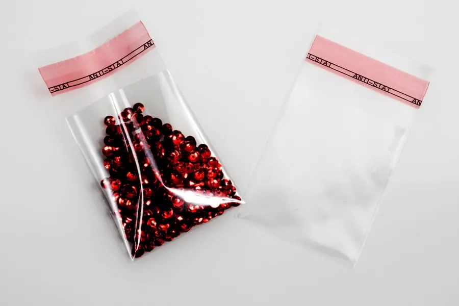 2-1/4W x 2-3/4L, 1.6 Mil Lip & Tape Bags
