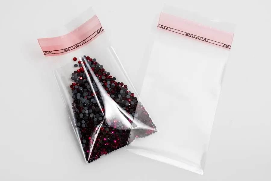 2-1/4W x 3-1/2L, 1.6 Mil Lip & Tape Bags