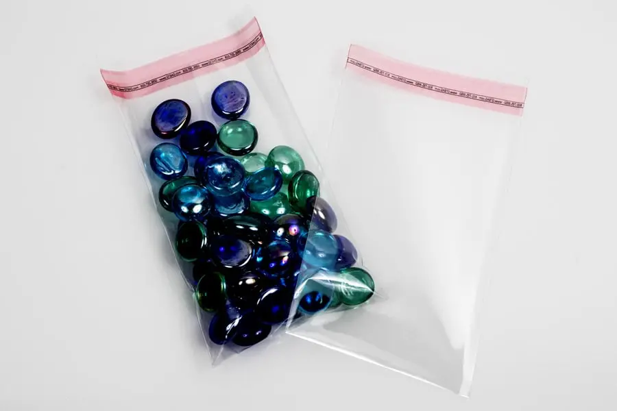 3-5/16W x 5-1/8L, 1.6 Mil Lip & Tape Bags